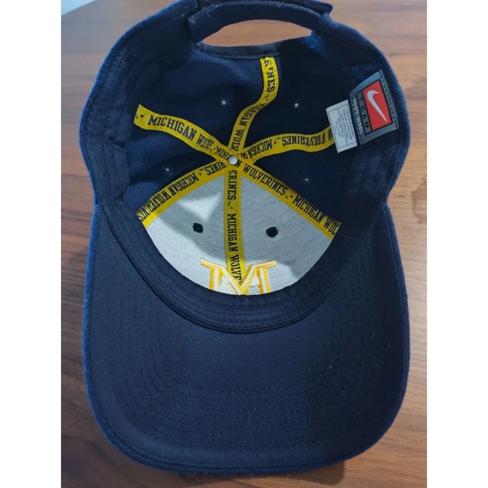 Nike Team Michigan Wolverines Hat Navy‎ Blue 100% Wool Adjustable Cap Mens OSFA